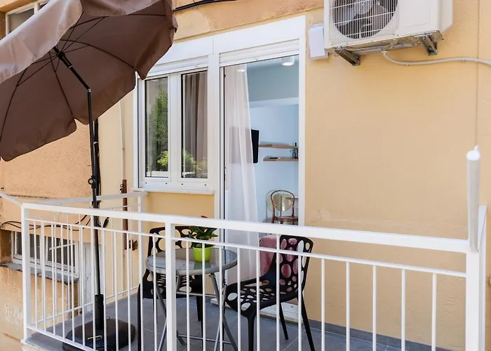 Albachiara Bed & Breakfast 4*